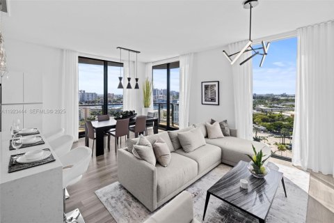 Copropriété à louer à Hallandale Beach, Floride: 3 chambres, 155.52 m2 № 1977461 - photo 2