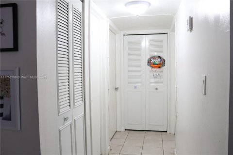 Condominio en venta en Miami, Florida, 2 dormitorios, 89.65 m2 № 2022636 - foto 8