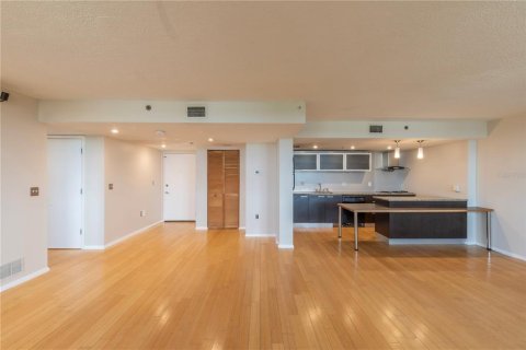 Condo in Clearwater, Florida, 2 bedrooms № 2195924 - photo 21
