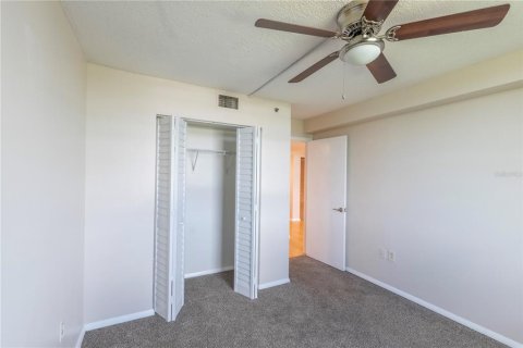 Condo in Clearwater, Florida, 2 bedrooms № 2195924 - photo 14