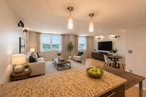 Condo in Clearwater, Florida, 2 bedrooms № 2195924 - photo 2