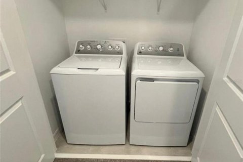 Adosado en alquiler en Kissimmee, Florida, 2 dormitorios, 118.45 m2 № 1911209 - foto 11