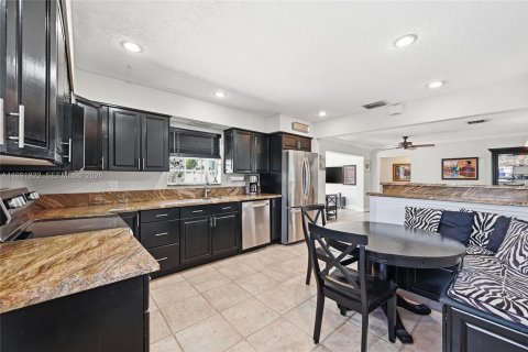 Villa ou maison à louer à Pompano Beach, Floride: 3 chambres, 149.2 m2 № 2058260 - photo 25