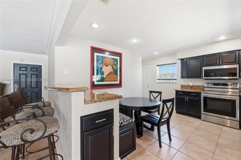 Villa ou maison à louer à Pompano Beach, Floride: 3 chambres, 149.2 m2 № 2058260 - photo 24