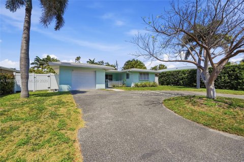 Villa ou maison à louer à Pompano Beach, Floride: 3 chambres, 149.2 m2 № 2058260 - photo 2