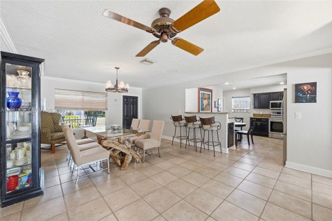 Villa ou maison à louer à Pompano Beach, Floride: 3 chambres, 149.2 m2 № 2058260 - photo 19