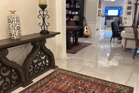 Casa en alquiler en Windermere, Florida, 5 dormitorios, 307.51 m2 № 2107517 - foto 2