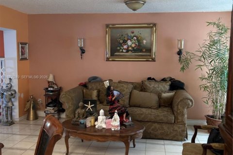 Townhouse in Miami, Florida 3 bedrooms № 2041829