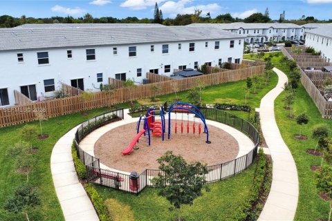 Townhouse in Homestead, Florida 3 bedrooms, 123.37 sq.m. № 2003251 - photo 24