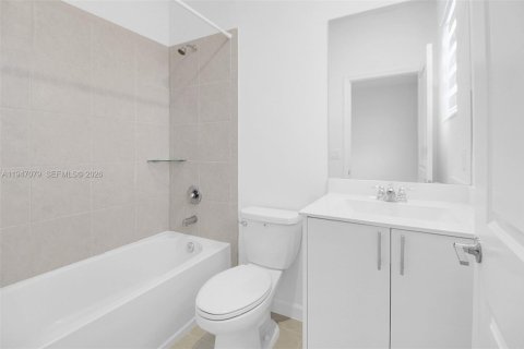 Townhouse in Homestead, Florida 3 bedrooms, 123.37 sq.m. № 2003251 - photo 19