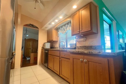 Casa en venta en Port Charlotte, Florida, 3 dormitorios, 196.95 m2 № 2132153 - foto 10