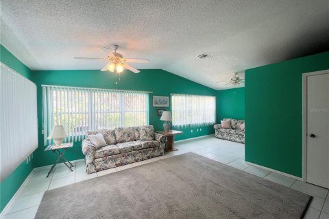 Casa en venta en Port Charlotte, Florida, 3 dormitorios, 196.95 m2 № 2132153 - foto 12