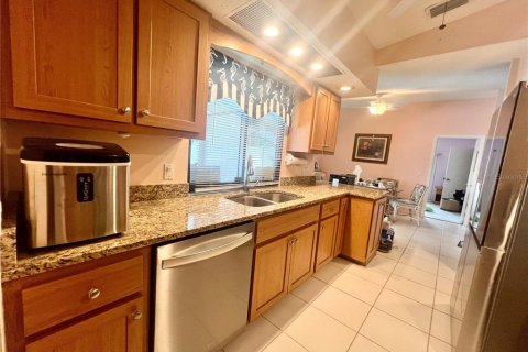 Casa en venta en Port Charlotte, Florida, 3 dormitorios, 196.95 m2 № 2132153 - foto 2