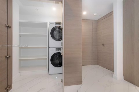 Condominio en alquiler en Miami Beach, Florida, 1 dormitorio, 78.97 m2 № 1667600 - foto 25