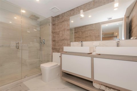 Condominio en alquiler en Miami Beach, Florida, 1 dormitorio, 78.97 m2 № 1667600 - foto 18