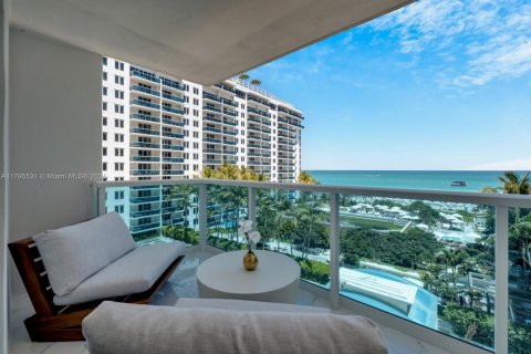 Condominio en alquiler en Miami Beach, Florida, 1 dormitorio, 78.97 m2 № 1667600 - foto 1