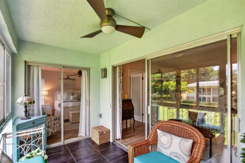 Condo in Coconut Creek, Florida, 2 bedrooms  № 2173383 - photo 28