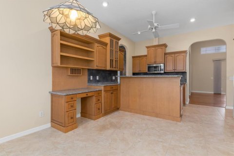 House in Punta Gorda, Florida 3 bedrooms, 248.42 sq.m. № 2110389 - photo 20