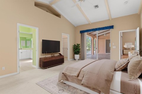 House in Punta Gorda, Florida 3 bedrooms, 248.42 sq.m. № 2110389 - photo 4