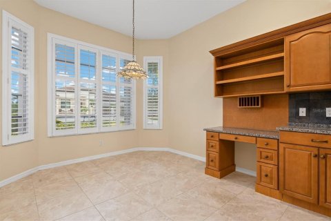 House in Punta Gorda, Florida 3 bedrooms, 248.42 sq.m. № 2110389 - photo 19