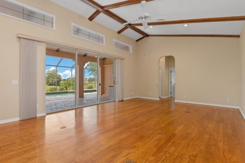 House in Punta Gorda, Florida 3 bedrooms, 248.42 sq.m. № 2110389 - photo 13
