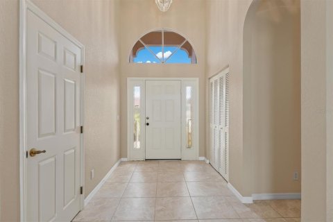 House in Punta Gorda, Florida 3 bedrooms, 248.42 sq.m. № 2110389 - photo 9