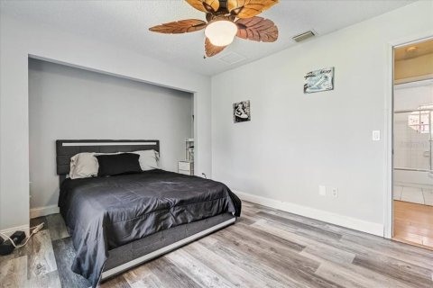House in Port Charlotte, Florida 3 bedrooms, 125.42 sq.m. № 1899743 - photo 25