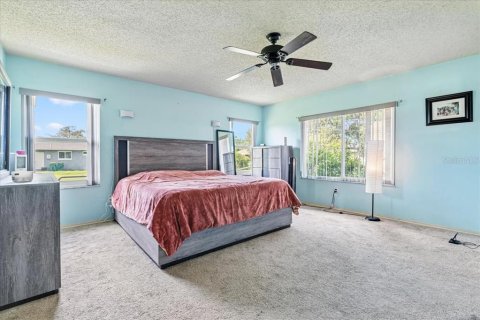 House in Port Charlotte, Florida 3 bedrooms, 125.42 sq.m. № 1899743 - photo 18