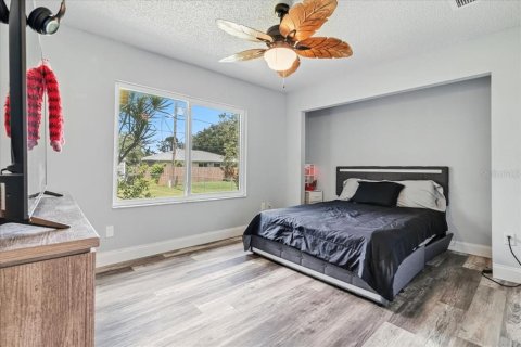 House in Port Charlotte, Florida 3 bedrooms, 125.42 sq.m. № 1899743 - photo 26