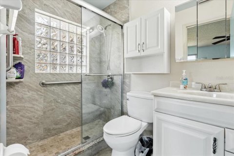 House in Port Charlotte, Florida 3 bedrooms, 125.42 sq.m. № 1899743 - photo 21