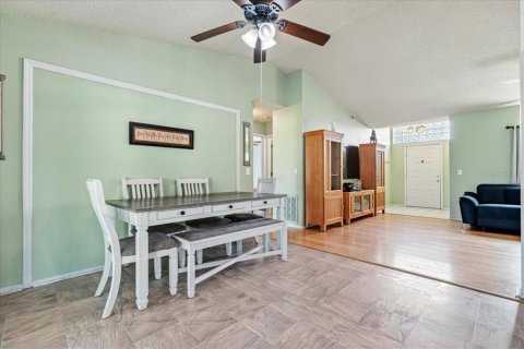 House in Port Charlotte, Florida 3 bedrooms, 125.42 sq.m. № 1899743 - photo 12