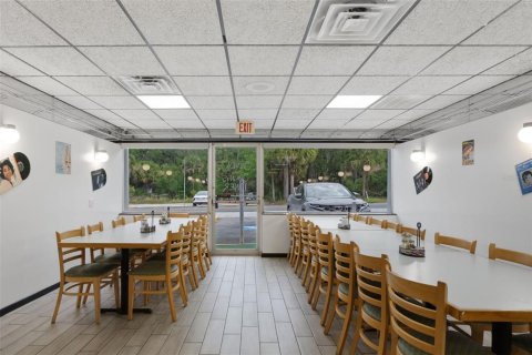 Commercial property in Silver Springs Shores, Florida 278.71 sq.m. № 2195148 - photo 19