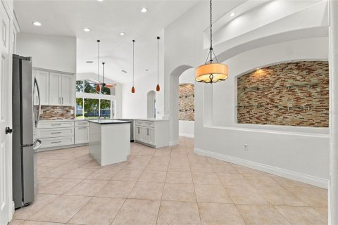 Casa en venta en Wesley Chapel, Florida, 4 dormitorios, 288.74 m2 № 2383516 - foto 10