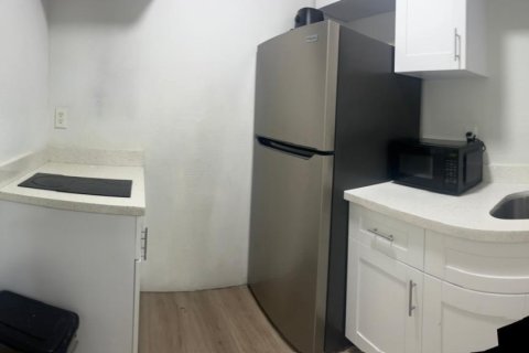 Commercial property in Miami, Florida 145.95 sq.m. № 1952588 - photo 7