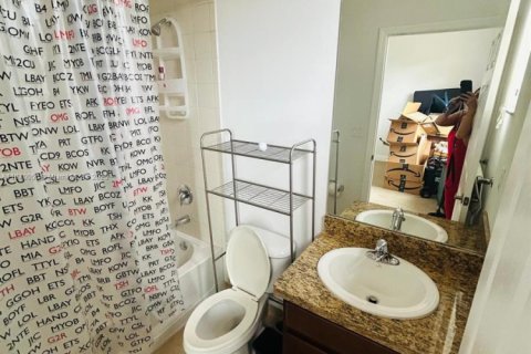 Townhouse in Pembroke Pines, Florida 2 bedrooms, 154.4 sq.m. № 1920427 - photo 21