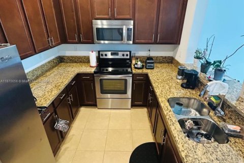 Townhouse in Pembroke Pines, Florida 2 bedrooms, 154.4 sq.m. № 1920427 - photo 30
