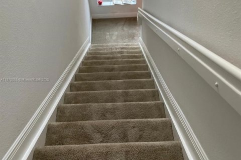 Townhouse in Pembroke Pines, Florida 2 bedrooms, 154.4 sq.m. № 1920427 - photo 11