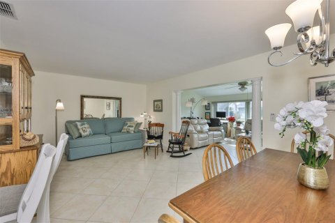 Casa en venta en Sun City Center, Florida, 2 dormitorios, 130.53 m2 № 2104859 - foto 6