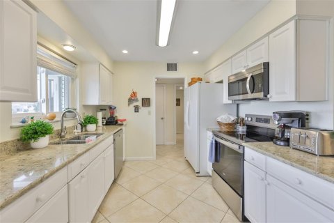 Casa en venta en Sun City Center, Florida, 2 dormitorios, 130.53 m2 № 2104859 - foto 14