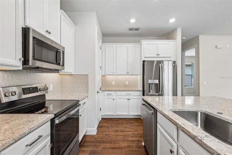 Casa en venta en Kissimmee, Florida, 3 dormitorios, 160.26 m2 № 2149674 - foto 14