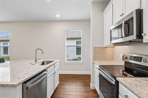 Casa en venta en Kissimmee, Florida, 3 dormitorios, 160.26 m2 № 2149674 - foto 15