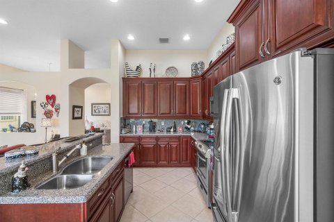 House in Boynton Beach, Florida 4 bedrooms, 226.31 sq.m. № 2182074 - photo 9