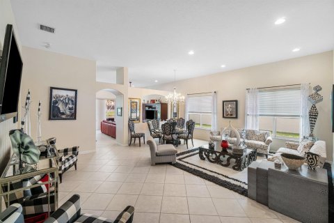 House in Boynton Beach, Florida 4 bedrooms, 226.31 sq.m. № 2182074 - photo 14