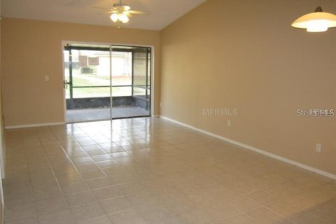 Touwnhouse à louer à Kissimmee, Floride: 2 chambres, 87.14 m2 № 2109624 - photo 2