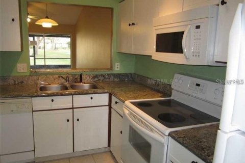 Touwnhouse à louer à Kissimmee, Floride: 2 chambres, 87.14 m2 № 2109624 - photo 4