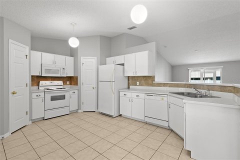 House in Riverview, Florida 3 bedrooms, 132.29 sq.m. № 1869258 - photo 8