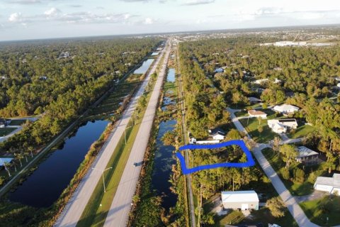 Land in Port Charlotte, Florida № 2215731 - photo 6
