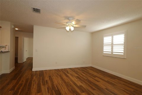 Villa ou maison à vendre à The Villages, Floride: 2 chambres, 107.4 m2 № 1659675 - photo 5