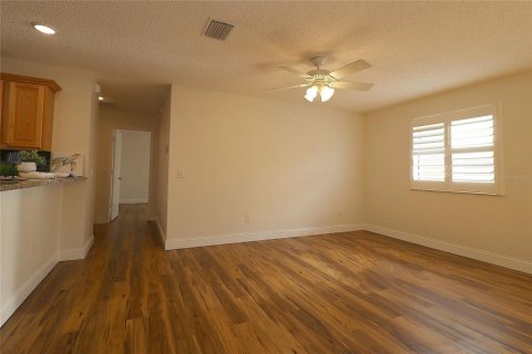 Villa ou maison à vendre à The Villages, Floride: 2 chambres, 107.4 m2 № 1659675 - photo 3