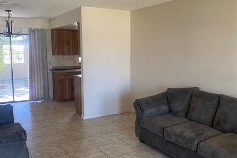 Duplex in Edgewater, Florida 2 bedrooms, 96.43 sq.m. № 1651464 - photo 3